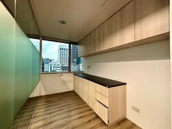 Odeon Towers (D7), Office #485425291